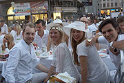 Diner en Blanc auf dem Marienplatz am 16.07.2014 (©Foto: Martin Schmitz)